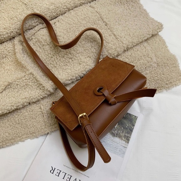 π TOLEDO Vol. 3 Crossbody Bag - Picture 3 of 8